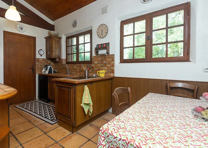 Hébergement de vacances La Kayola *